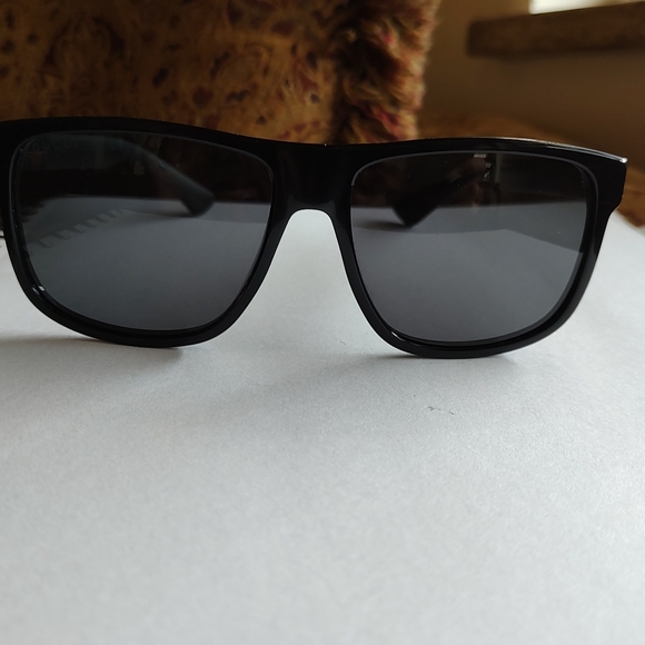 Gucci sunglasses - Picture 3 of 3
